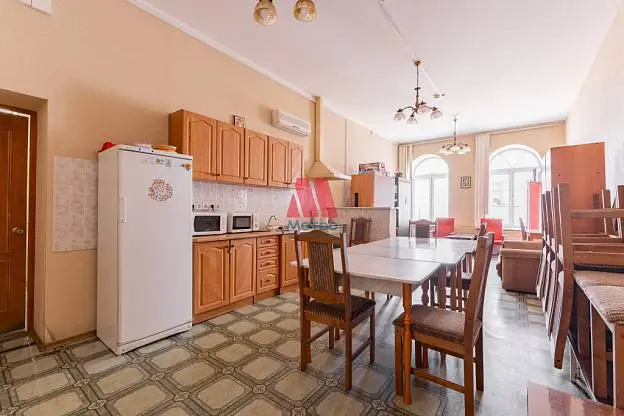 Свободного назначения, 241,6 м²