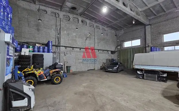 Производственное помещение, 1 400 м²