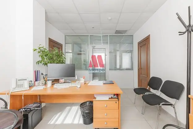 Офис, 571 м²
