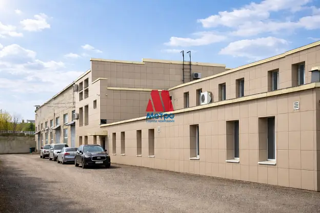 Производственное помещение, 1 400 м²