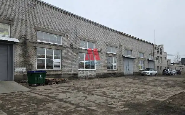 Производственное помещение, 1 400 м²