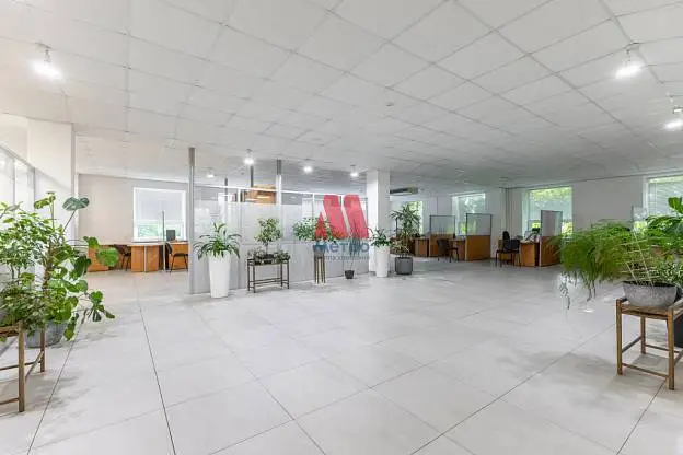 Офис, 571 м²