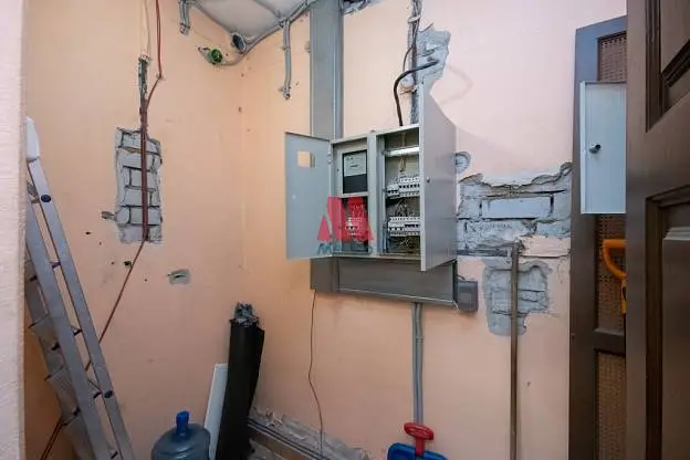 Производственное помещение, 1 400 м²
