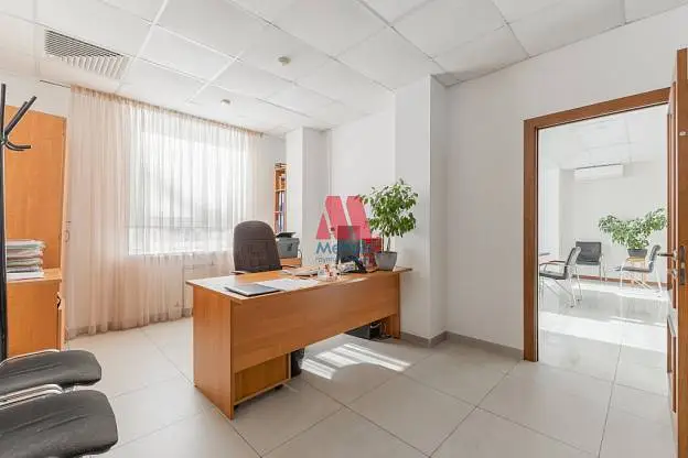 Офис, 571 м²